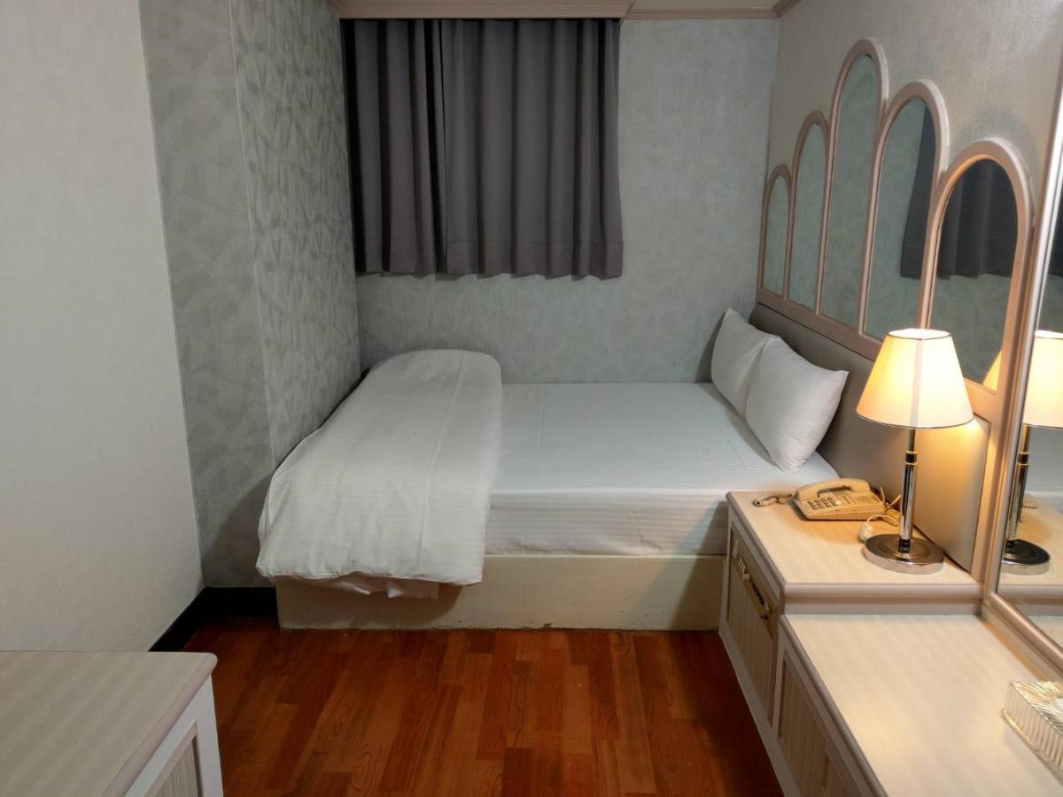 Chrysler Hotel Tajpej Kültér fotó